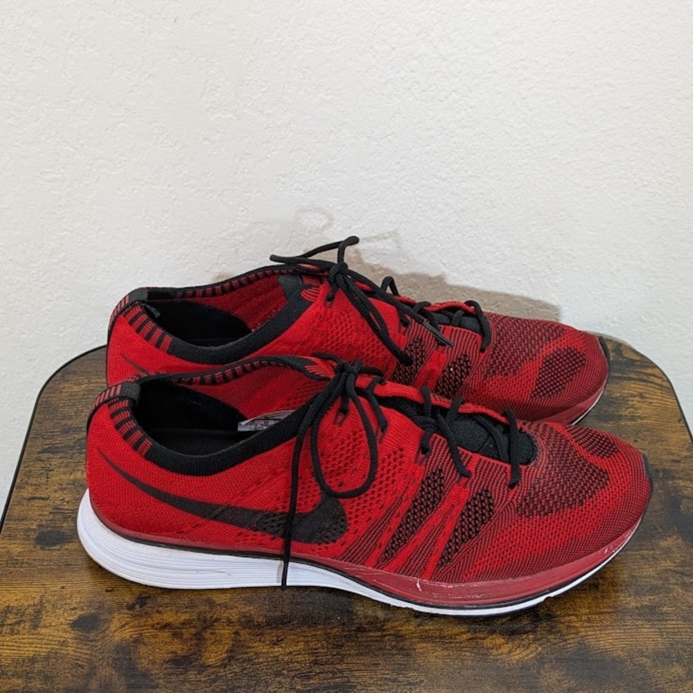Nike Flyknit Racer Mens Red Black Athletic Running Shoes Sneakers Size 11 - Picture 3 of 15